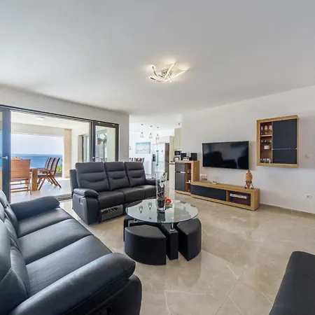 Poseidon Vila